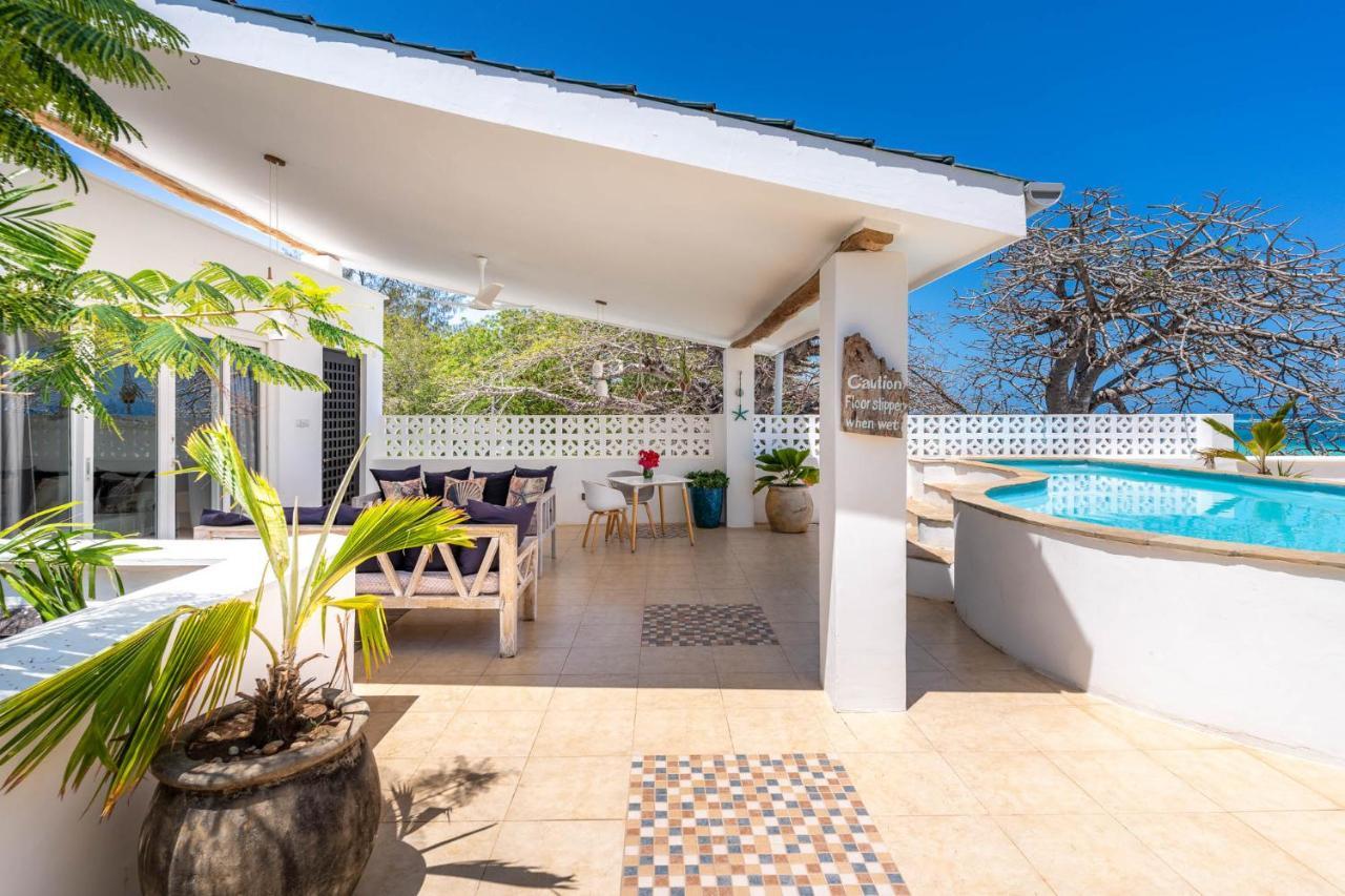 Tequila Sunrise Sky Cabana-Diani Beach Exterior photo